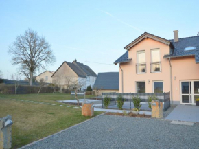 Lovely modern apartment with private terrace Ellscheid